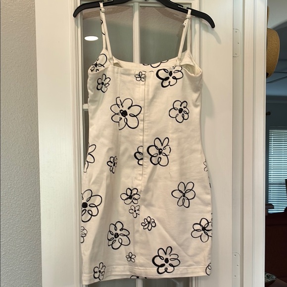 Reformation Delphi’s Denim Dress in Cream and Black size 4 - Picture 7 of 12